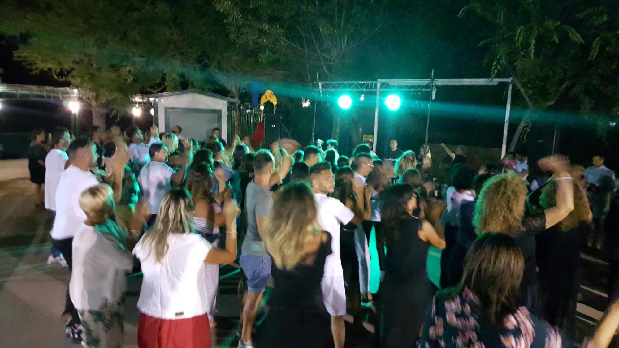 Mattinata Camping Екстер'єр фото